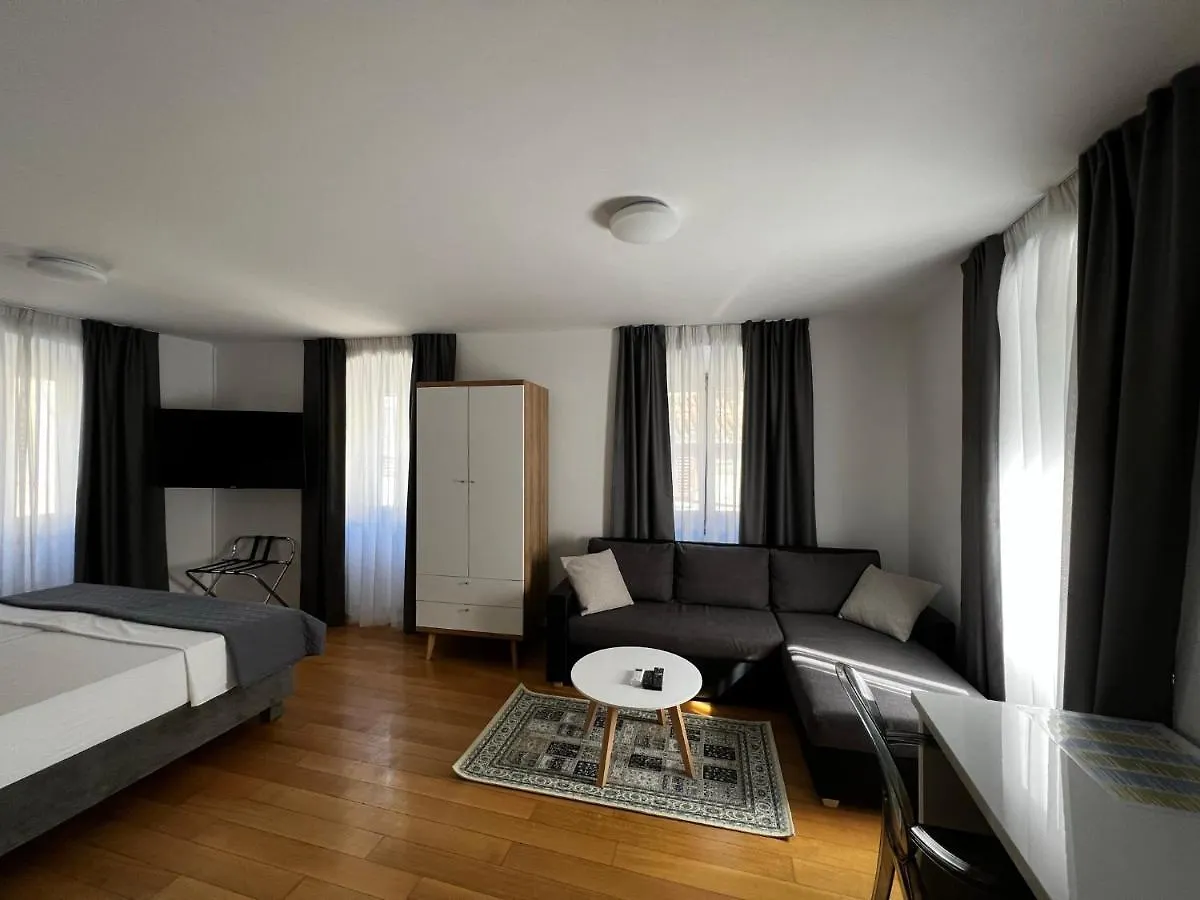 Tri Lava Luxury Living Hotel Split 4*,