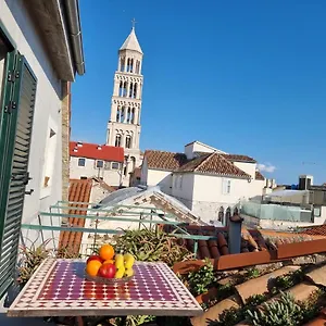 Guest house Malena Palace Experience